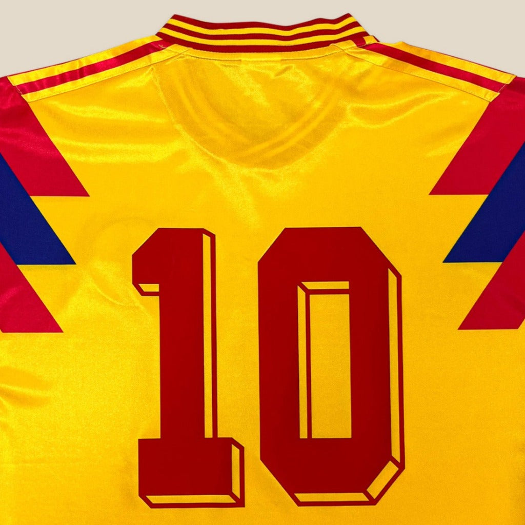 Colombia 1990 Home