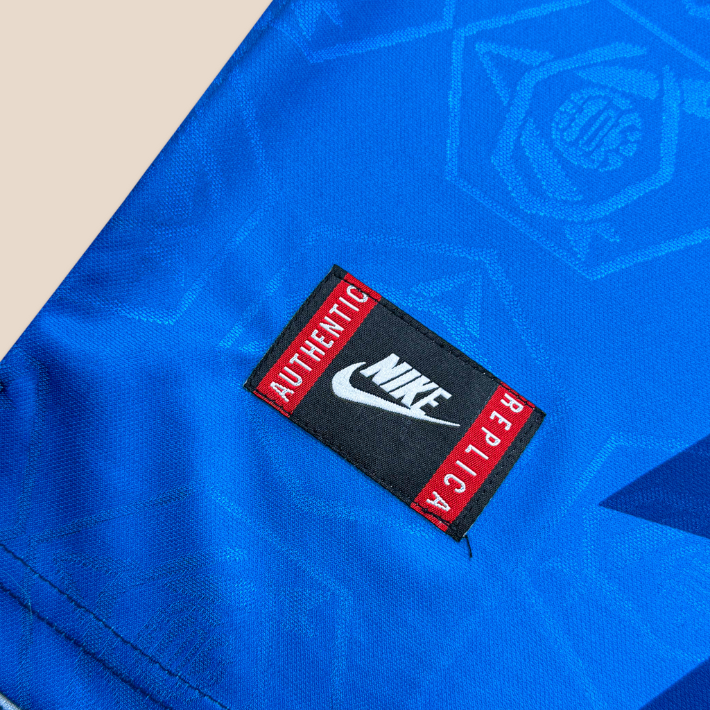 Arsenal 1995/96 Away