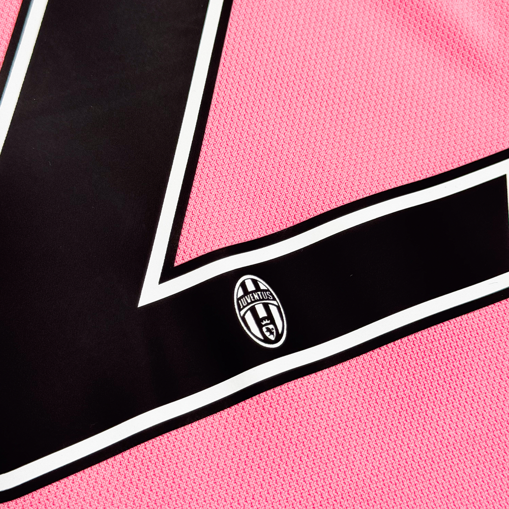 Juventus 2015/16 Away