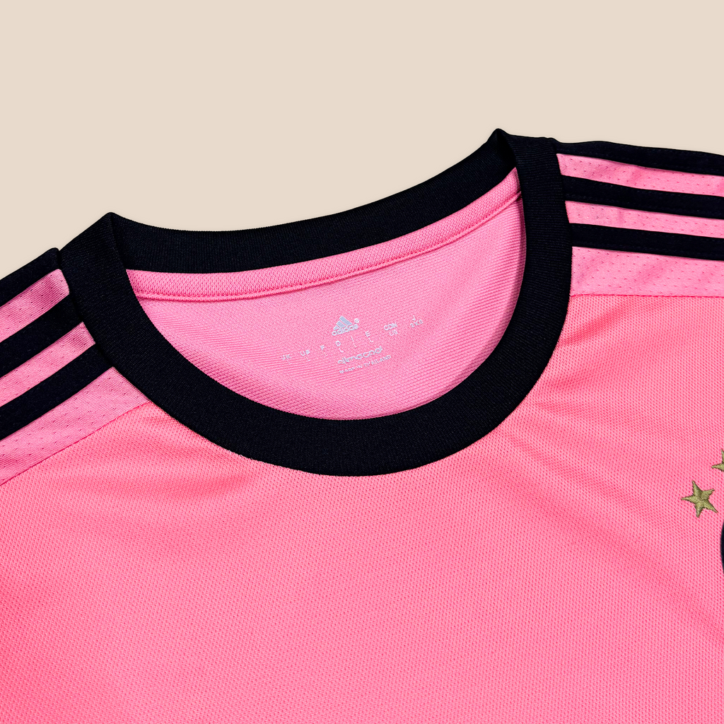 Juventus 2015/16 Away