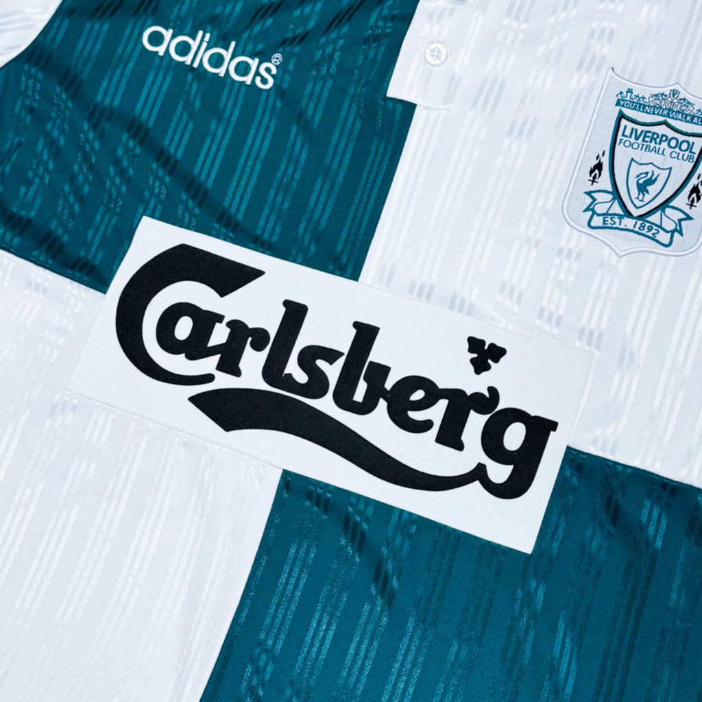 Liverpool 1995/96 Away
