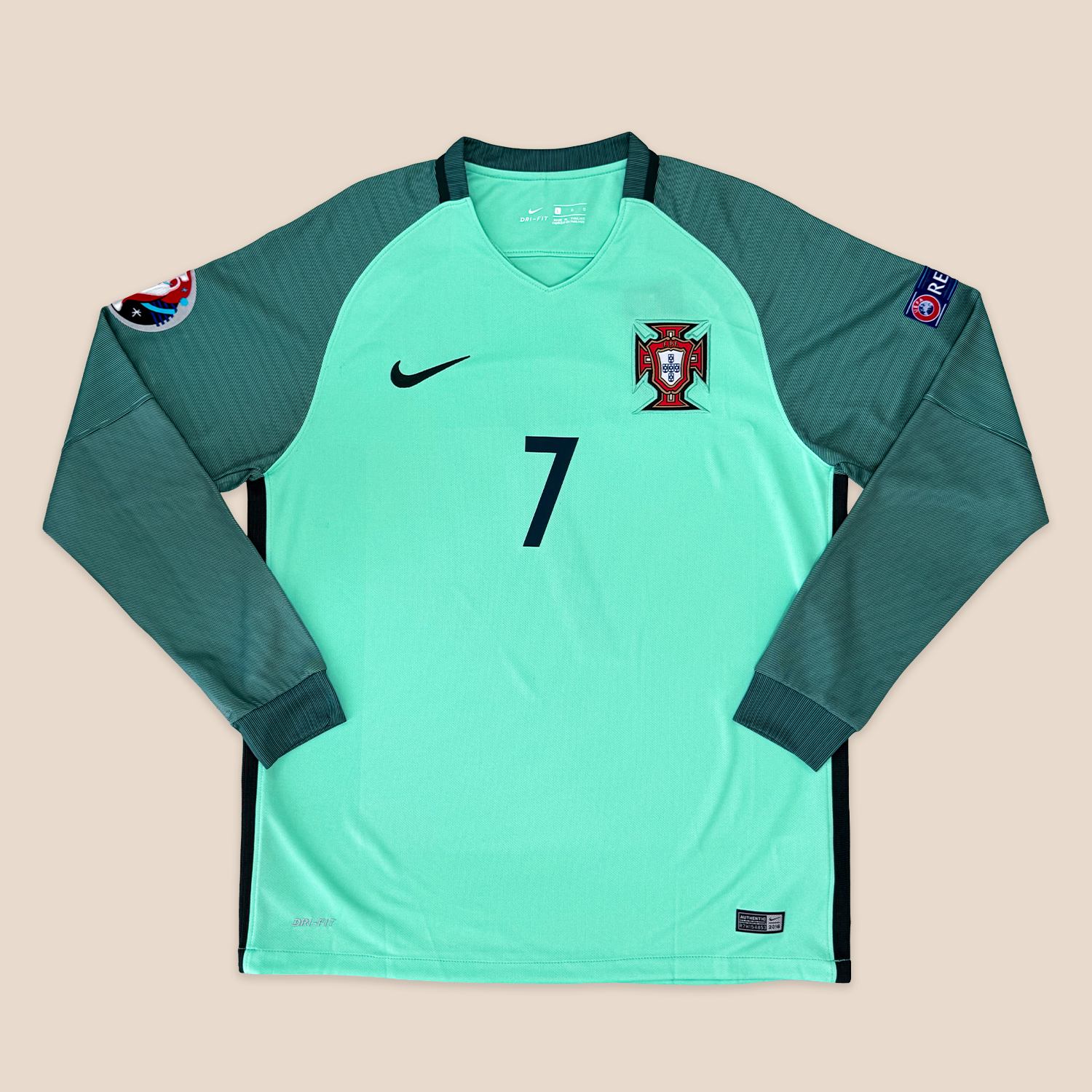 Portugal 2016 Away