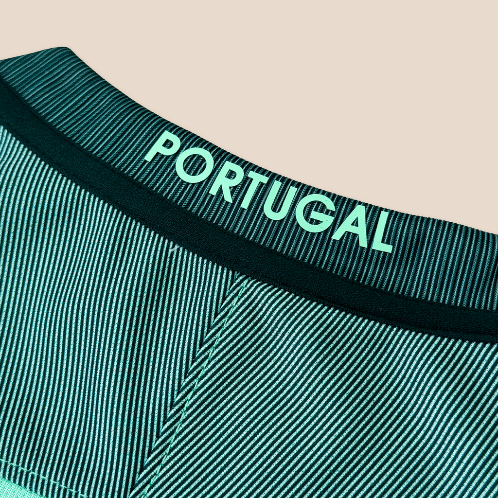 Portugal 2016 Away
