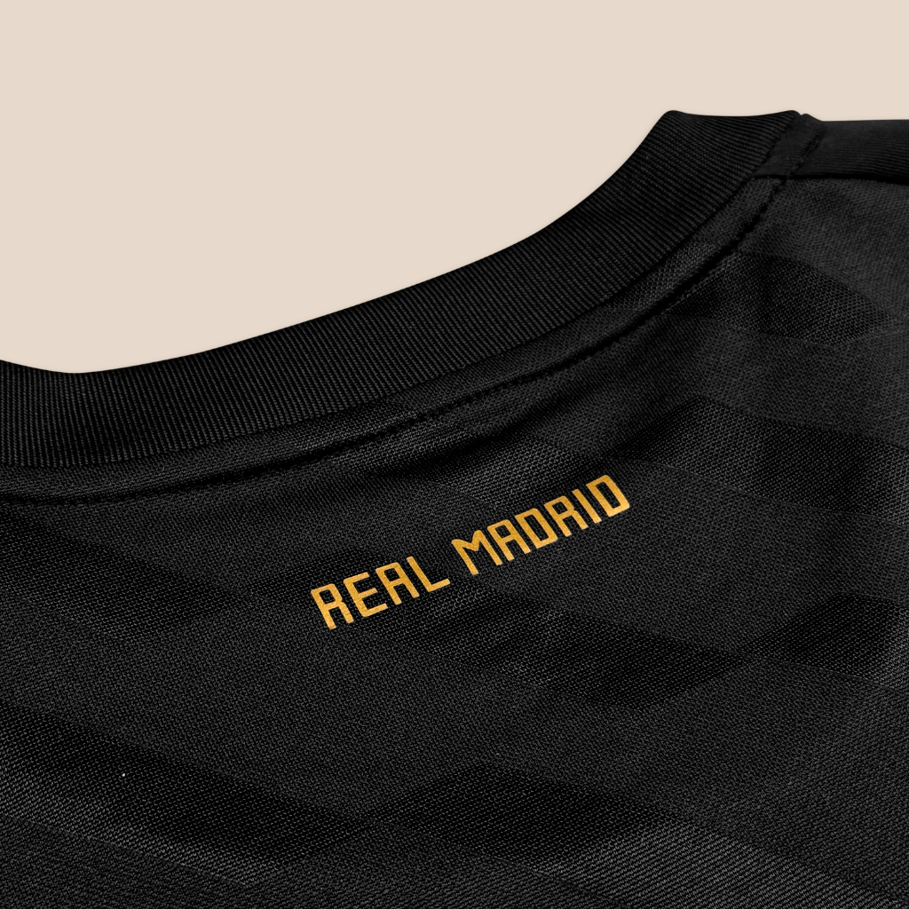 Real Madrid 2011/12 Away
