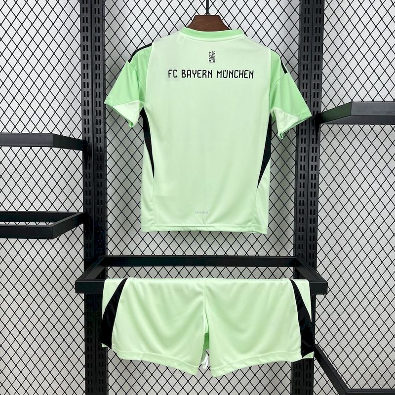 Bayern Munich 2025/26 Kids Goalkeeper