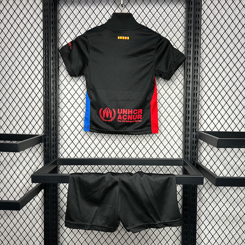 Barcelona 2024/25 Kids Away