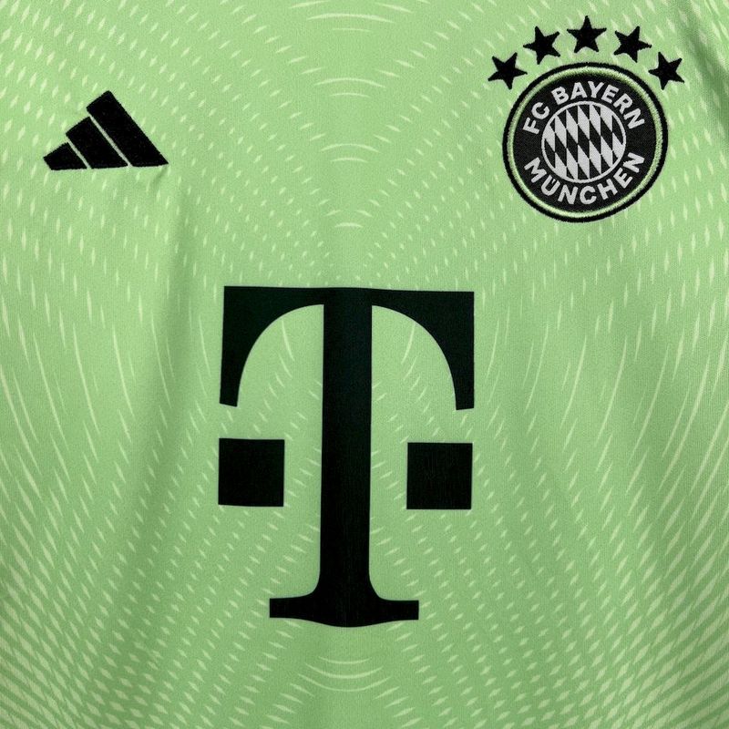 Bayern Munich 2025/26 Kids Goalkeeper