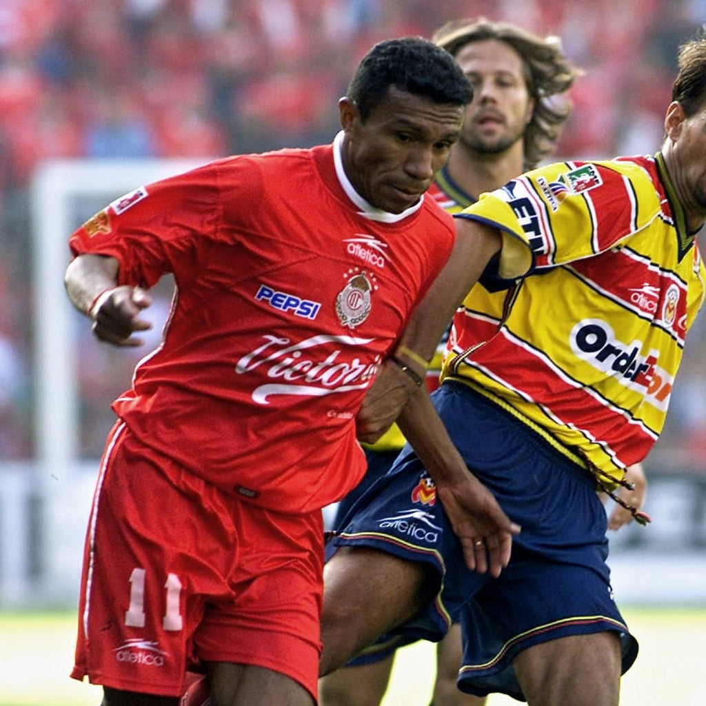 Toluca 2000/01 Home